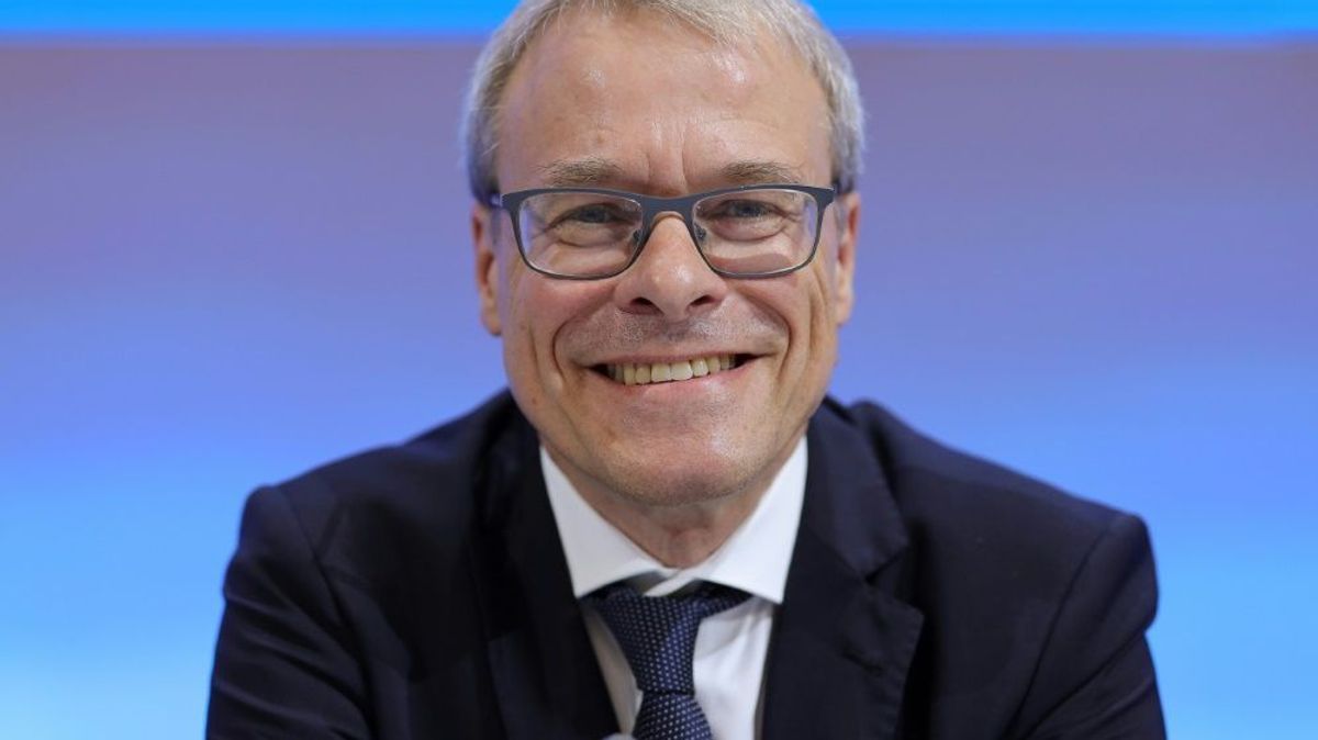 Peters ist Stellvertretender Sprecher des DFL-Präsidiums