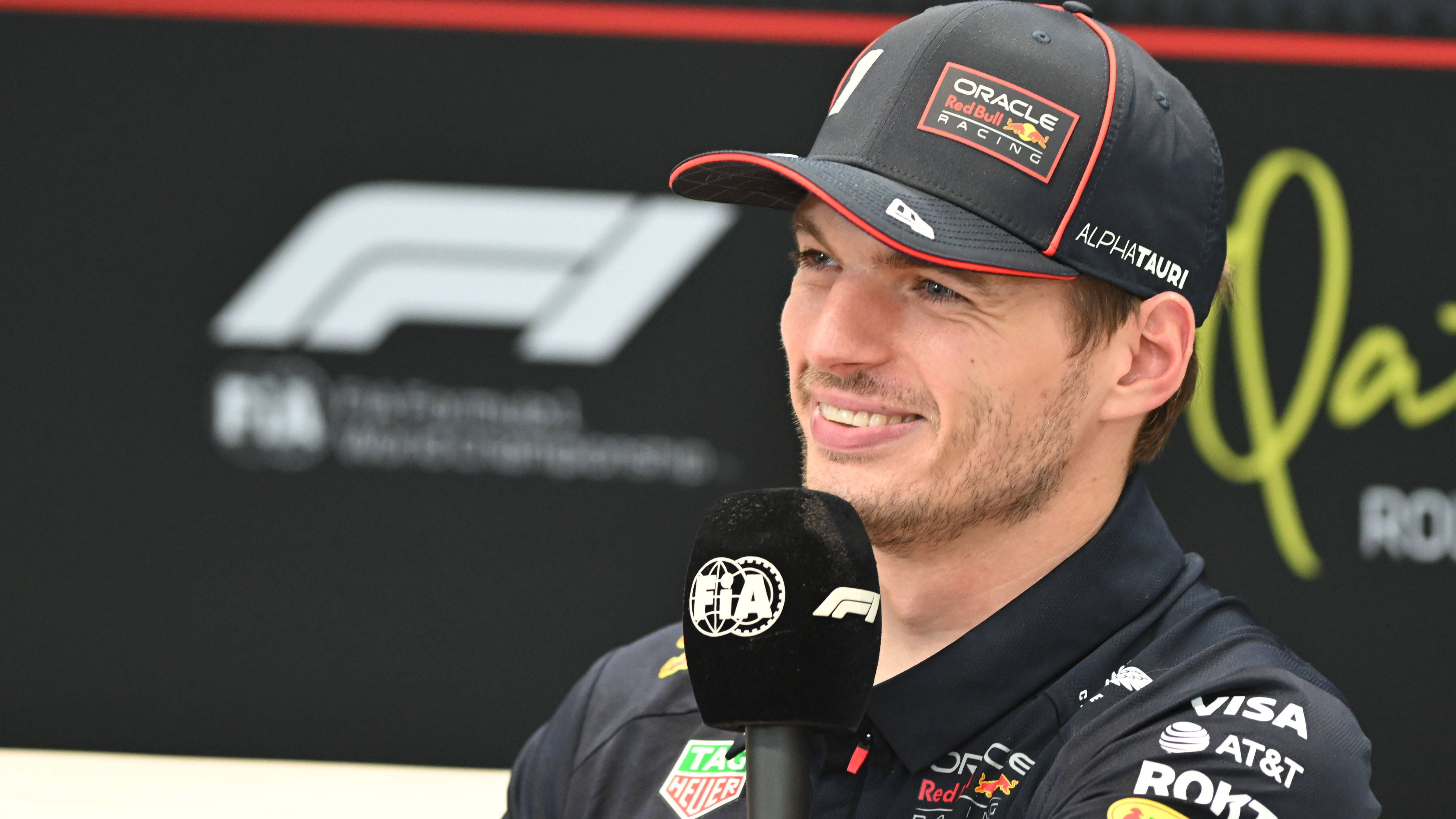 <strong><a data-li-document-ref="509399" href="https://www.ran.de/sports/motorsport/max-verstappen">Max Verstappen</a>&nbsp;- Oracle Red Bull Racing</strong><br>Vertrag bis: 2028<br>Gehalt: 55 Millionen<br>Alter: 28