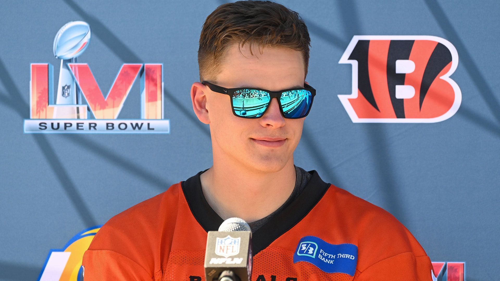 <strong>Platz 14 (geteilt): Joe Burrow - 40 Millionen</strong><br>Vertragsvolumen: 275 Millionen<br>Vertragslaufzeit: 5 Jahre<br>Jahr der Unterschrift: 2023<br>Position: Quarterback<br>Team: Cincinnati Bengals