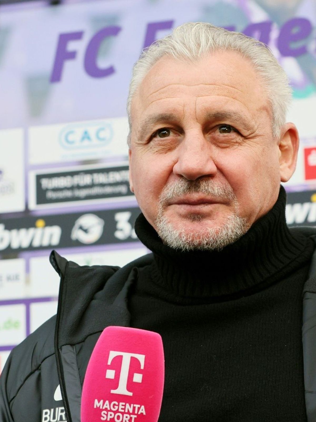 Dotchev ist Rekordtrainer der 3. Liga
