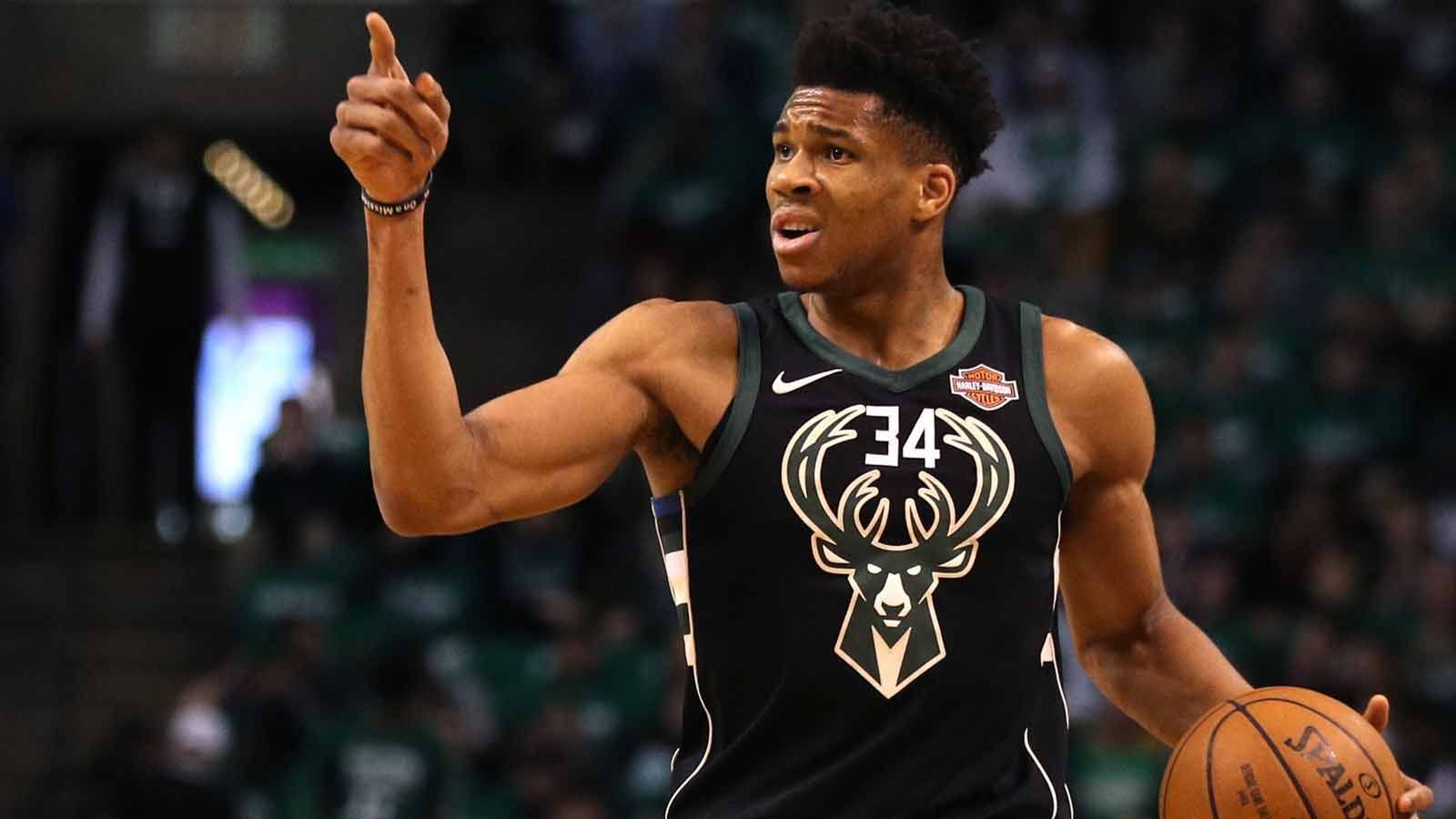 
                <strong>Platz 7: Giannis Antetokounmpo</strong><br>
                Gesamteinnahmen: 43,2 Millionen DollarGehalt mit Bonuszahlungen: 24,2 Millionen DollarZusätzliche Einnahmequellen: 19 Millionen Dollar
              