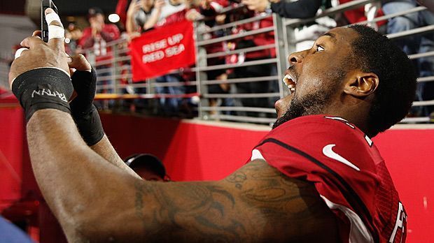 
                <strong>Platz 8: Patrick Peterson (Arizona Cardinals)</strong><br>
                Platz 8: Patrick Peterson (Arizona Cardinals). Der 25-jährige Cornerback trägt seit 2011 das Cardinals-Trikot und wurde in jedem Jahr in den Pro Bowl gewählt.
              