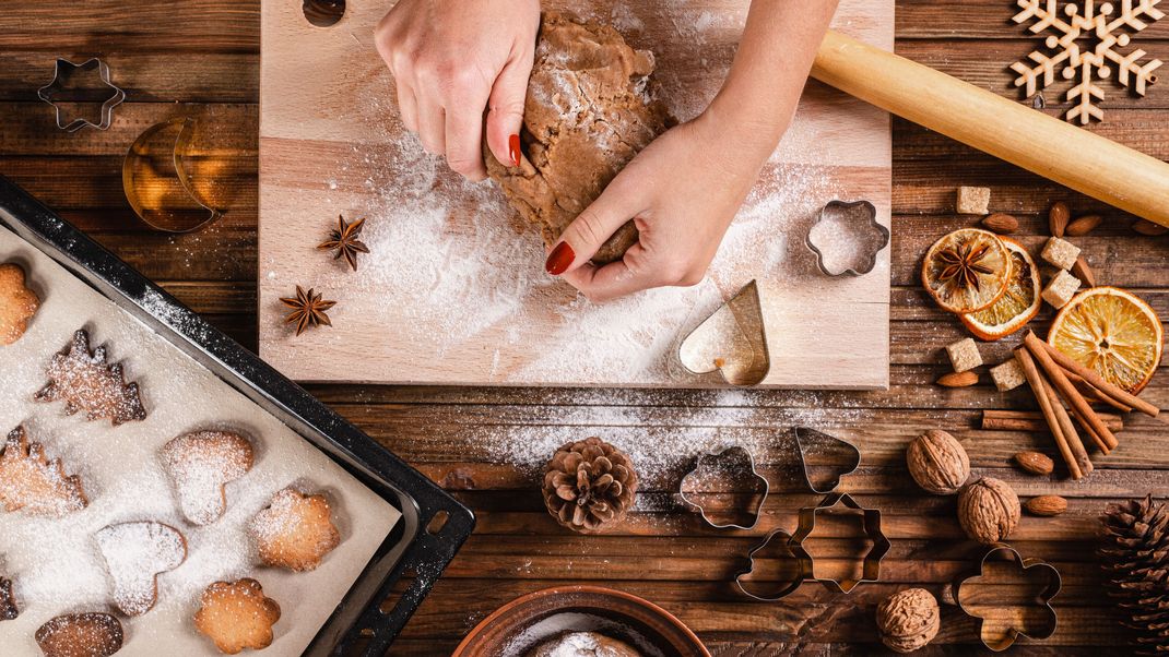 Zuckerfreie Weihnachtsleckereien? Für viele unvorstellbar. Doch mit diesen Ersatzprodukten gelingt es dir garantiert - und schmeckt sogar köstlich!