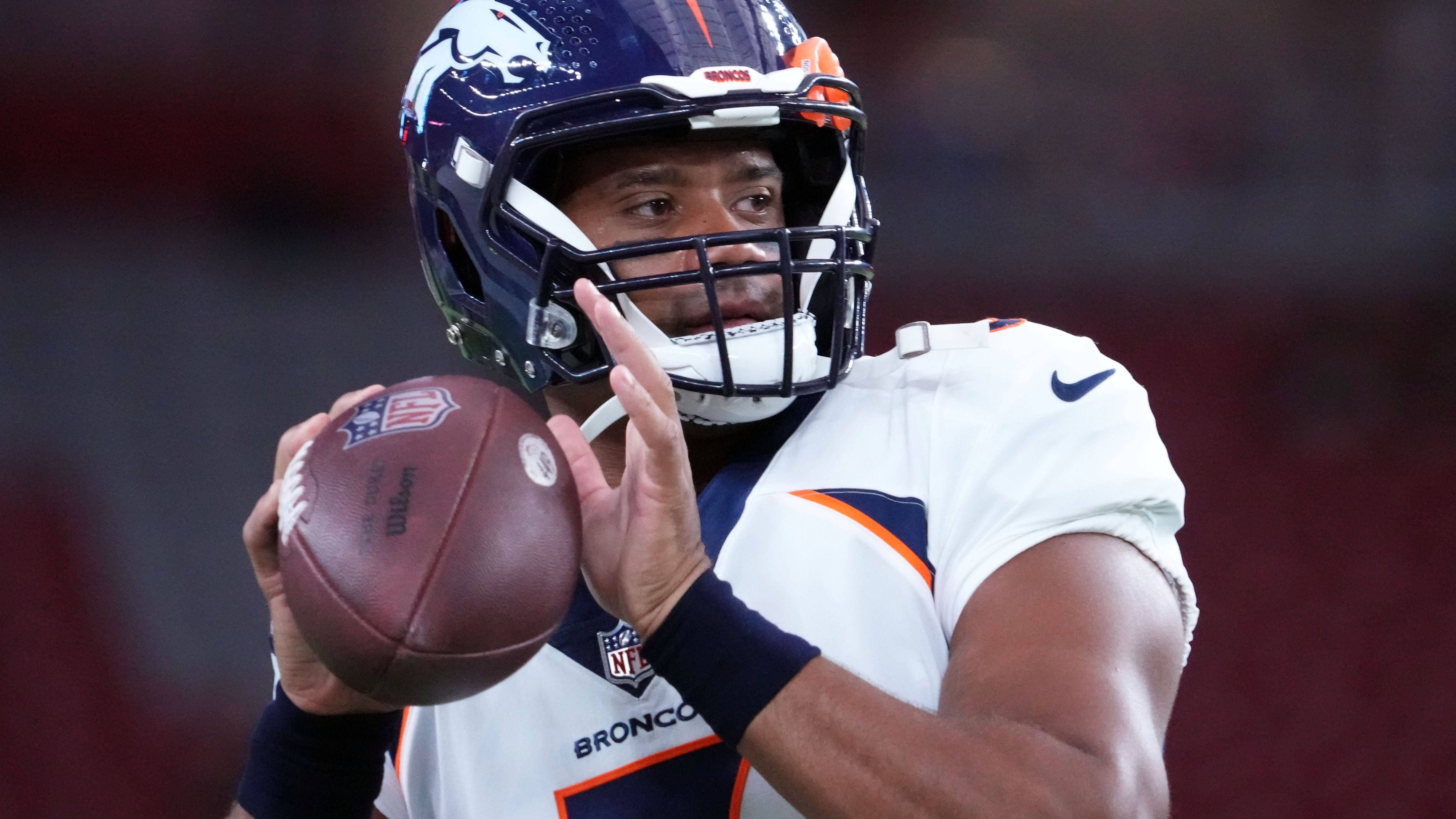 <strong>Russell Wilson (Denver Broncos)</strong><br>Zur vergangenen Saison wechselte Russell Wilson von den Seattle Seahwaks  zu den Denver Broncos und sollte endlich die langfristige Nachfolge für Peyton Manning werden. Das erste Jahr verlief  jedoch mehr als enttäuschend. Dieses Jahr muss Wilson liefern.