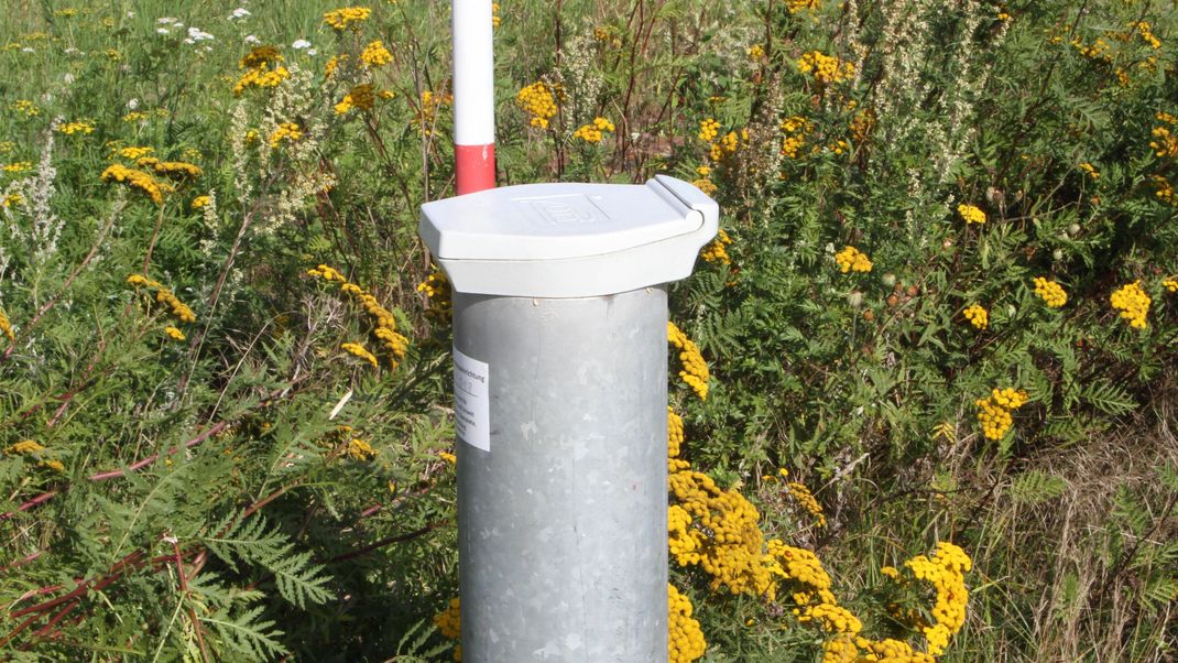 Diese Messstelle für Grundwasser steht im Landkreis Warsow. Sie ist eine von tausenden Meldestationen in Deutschland.