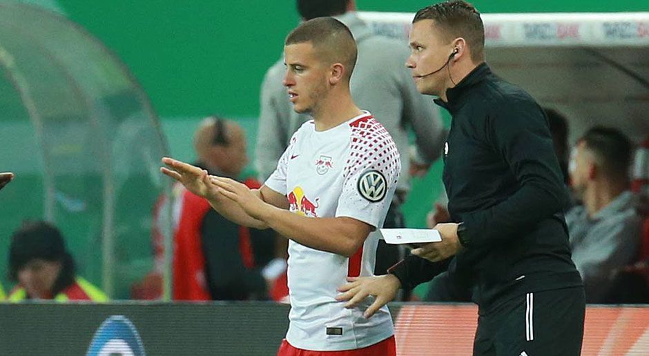 
                <strong>Diego Demme (RB Leipzig)</strong><br>
                Nach einer knappen Stunden kommt er für Augustin und ist gegen forscher agierende Münchner sofort defensiv gefordert und damit voll in seinem Element. Dass er hart im Nehmen ist beweist Demme nach Thiagos Nasenstüber per Schuh – nach kurzer Behandlung geht es weiter. Kurz vor Spielschluss setzt er Laimer mit einem tollen Pass in Szene. ran-Note: 2
              