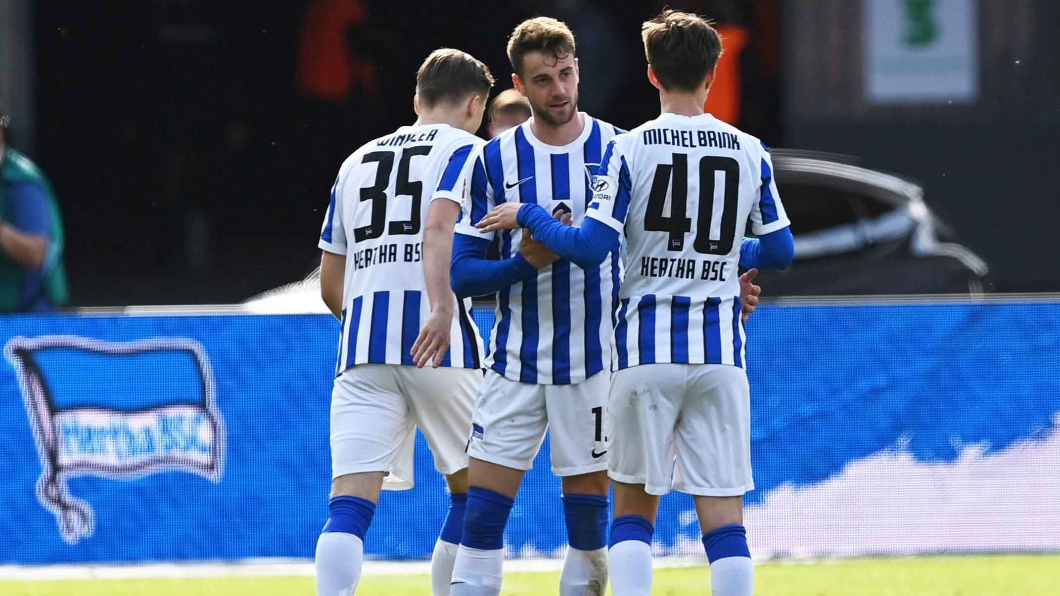 
                <strong>Platz 6: Hertha BSC (12,44 Millionen Euro)</strong><br>
                Dass hohe Ausgaben nicht gleich sportlichen Erfolg bringen, zeigt Hertha BSC. Die Berliner haben 12,44 Millionen Euro für die Dienste von Spielerberatern in die Hand genommen. Nach einem zehnten Platz in der Bundesliga-Saison 19/20 reichte es in der abgelaufenen Saison lediglich für Platz 14.
              