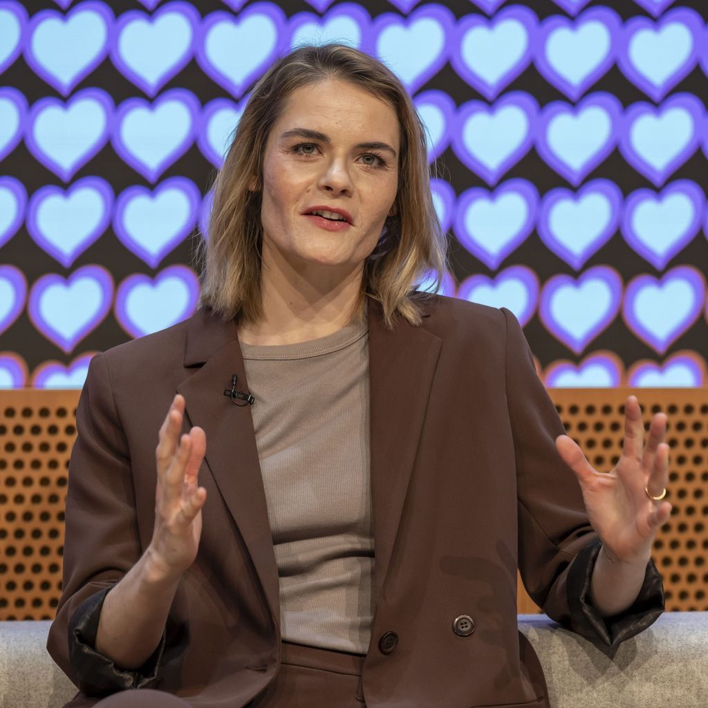 Humor trifft ESC-Bühne: Hazel Brugger plant frischen Wind für den Contest