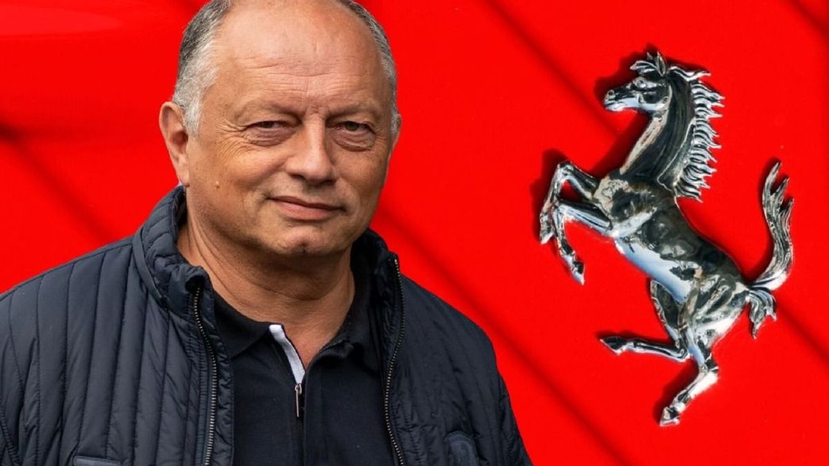 Fotomontage: Ferrari-Teamchef Frederic Vasseur vor einem Ferrari-Logo