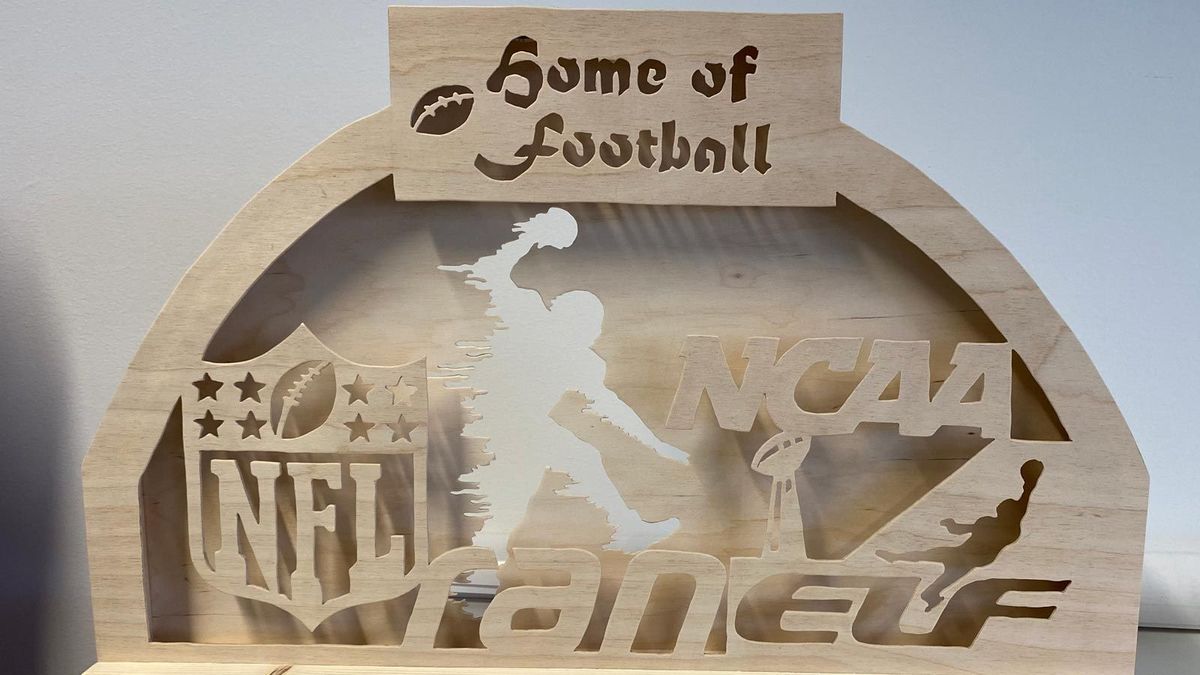 Schwibbogen im Football-Style