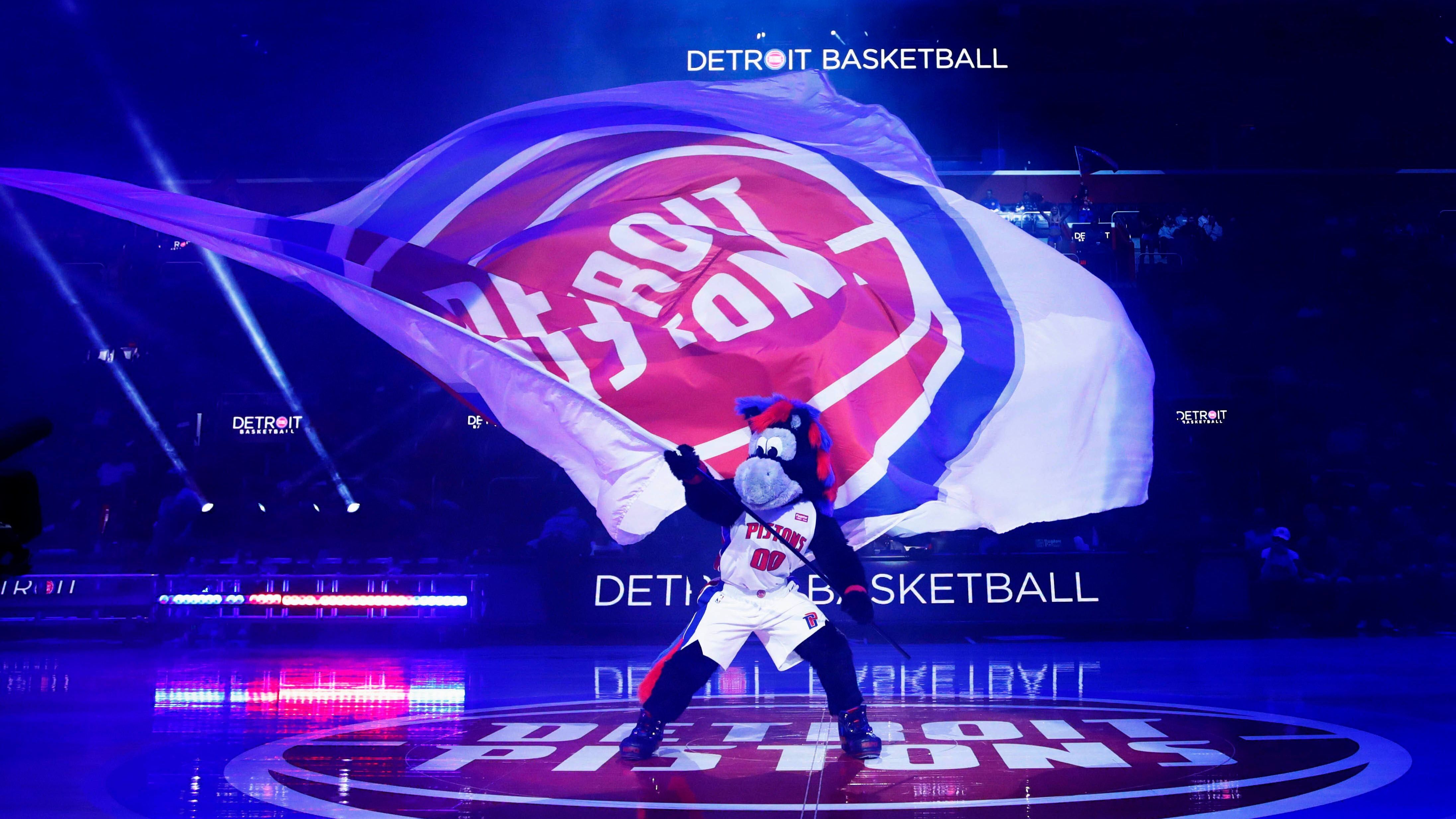 <strong>Detroit Pistons</strong><br>Pistons, zu Deutsch "Kolben", war der Name des einstigen NBL-Teams Fort Wayne Zollner Pistons, das 1941 gegründet wurde. Der damalige Teambesitzer Frank Zoller leitete eine Fabrik, die Kolben für Motoren herstellte. 1957 zog die Franchise nach Detroit. Und wohl nie war ein Teamname auch nach einem Umzug passender als hier in der "Motor City", dem Zentrum der amerikanischen Automobilindustrie.