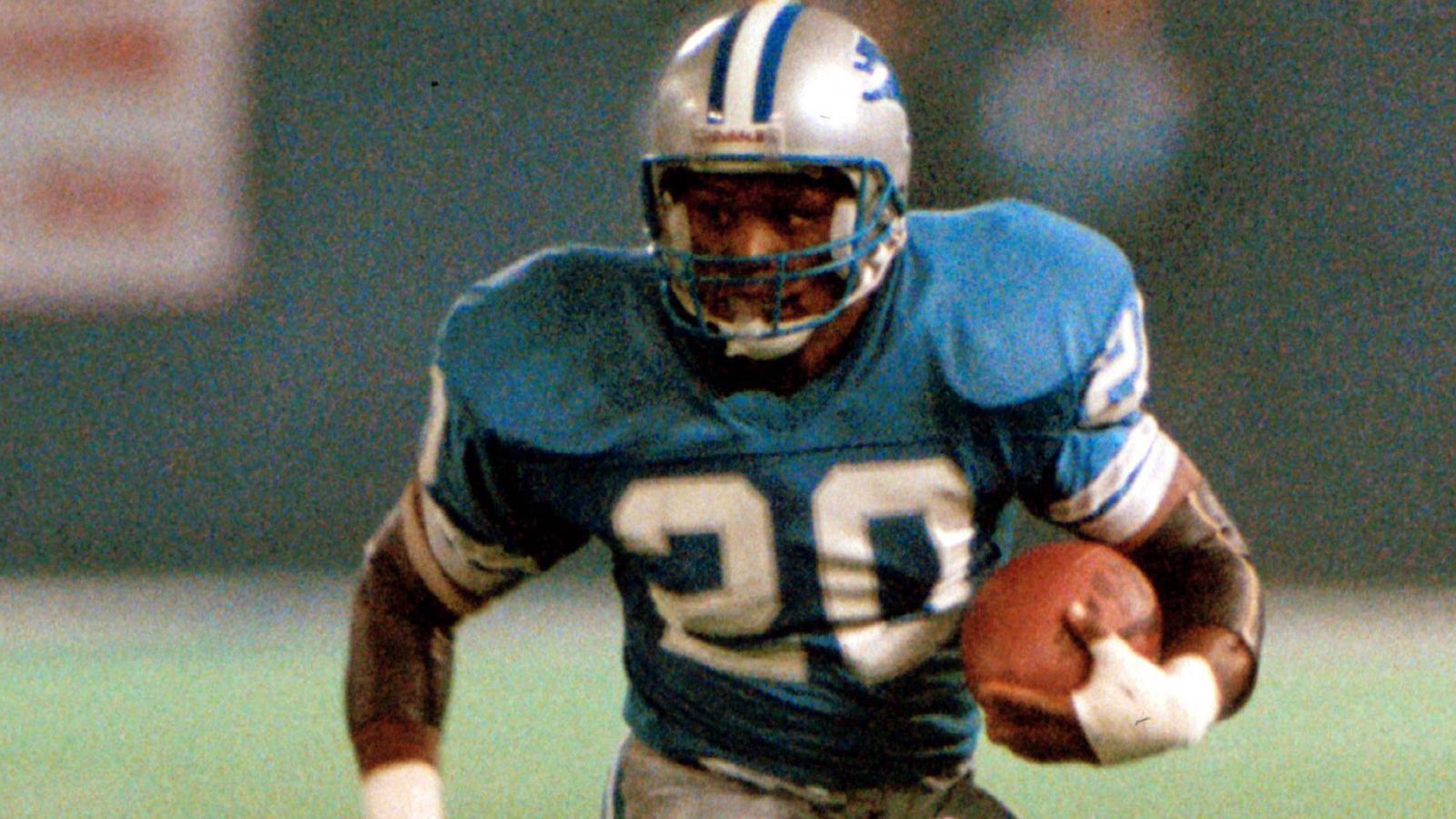 
                <strong>10. Barry Sanders</strong><br>
                Yards: 1.883Team: Detroit LionsSaison: 1994
              