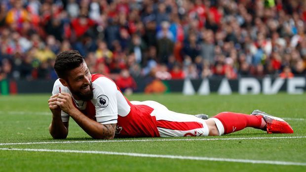 
                <strong>Olivier Giroud (FC Arsenal)</strong><br>
                Denn wie Aulas weiter bestätigte, ist Lyon an Arsenals Olivier Giroud interessiert. Er soll nach Frankreich zurückkehren und die Lücke füllen, die Lacazette hinterlässt. "Er hofft weiterhin darauf, beim FC Arsenal die Nummer eins im Sturm zu werden. Der Schlüssel ist Arsene Wenger. Wir beobachten das weiter und werden sehr schnell versuchen, einen Topstürmer zu verpflichten", sagte Aulas. (Quelle: L'Equipe)
              