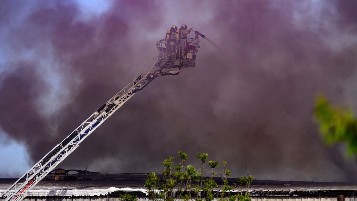 Brand auf Wertstoffhof in Dresden