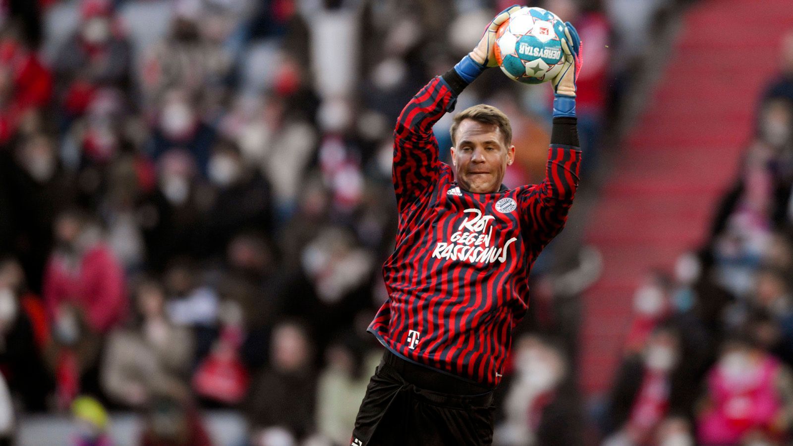 
                <strong>Platz 17: Manuel Neuer (FC Bayern) </strong><br>
                Jahresgehalt: 20.000.000 Euro
              