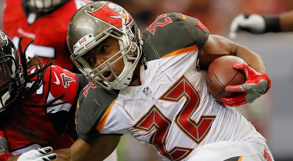 
                <strong>Doug Martin (Running Back, Tampa Bay Buccaneers)</strong><br>
                Der Running Back der Tampa Bay Buccaneers musste in Week 2 gegen die Atlanta Falcons mit einer Oberschenkelverletzung das Spielfeld frühzeitig verlassen und ist bisher nicht wieder fit geworden.
              