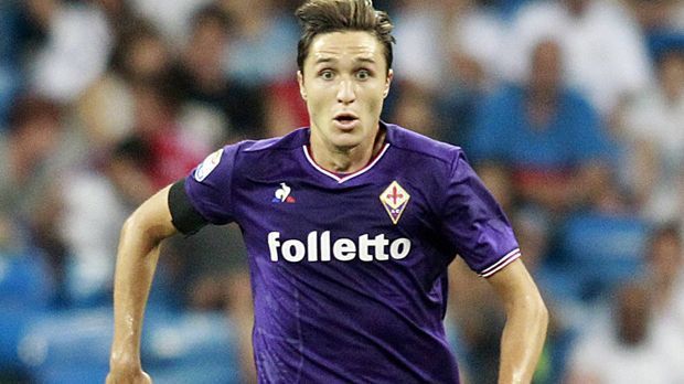 
                <strong>Federico Chiesa</strong><br>
                Jung und talentiert: Der 19-Jährige würde prima ins Beuteschema des BVB passen. Der Rechtsfuß steht noch bis 2021 beim AC Florenz unter Vertrag. In der Serie A kommt er in bislang 27 Spielen auf drei Tore und drei Vorlagen.
              