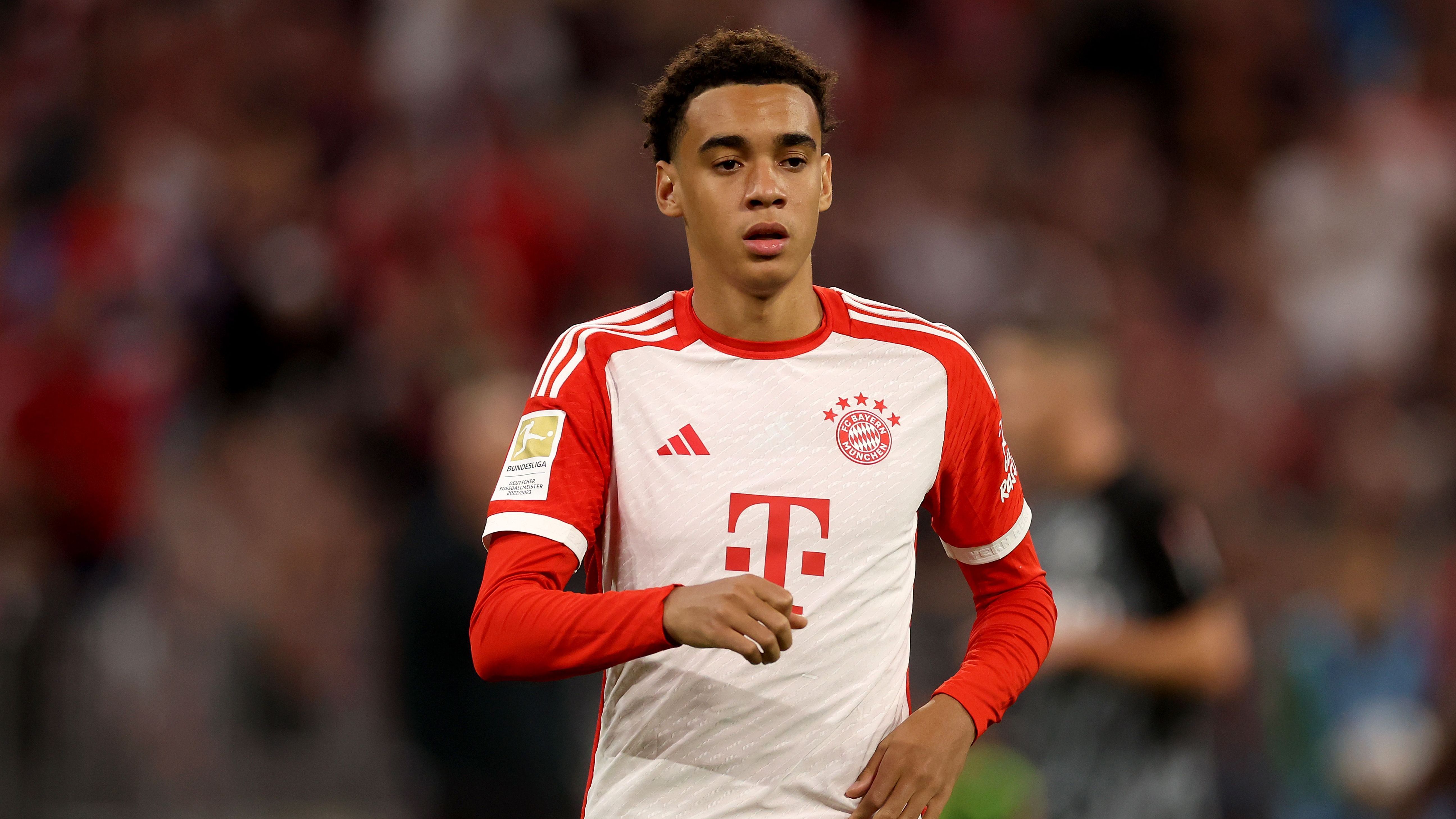 <strong>Jamal Musiala (23 Länderspiele)<br></strong>Hat seit der WM immer wieder mit sich und seinem Zugriff auf das Spiel zu kämpfen. Gleichzeitig liefert er regelmäßig magische Momente für den FC Bayern wie in Kopenhagen. Seine Klasse ist insofern unumstritten, doch seine Form war schon mal besser. <em><strong>ran</strong></em>-Note: 3.