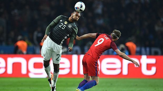 
                <strong>Jonathan Tah</strong><br>
                Jonathan Tah: Der DFB-Debütant kam zur Pause und beschränkte sich auf die Abwehrarbeit. Das machte er ordentlich. ran-Note: 3
              