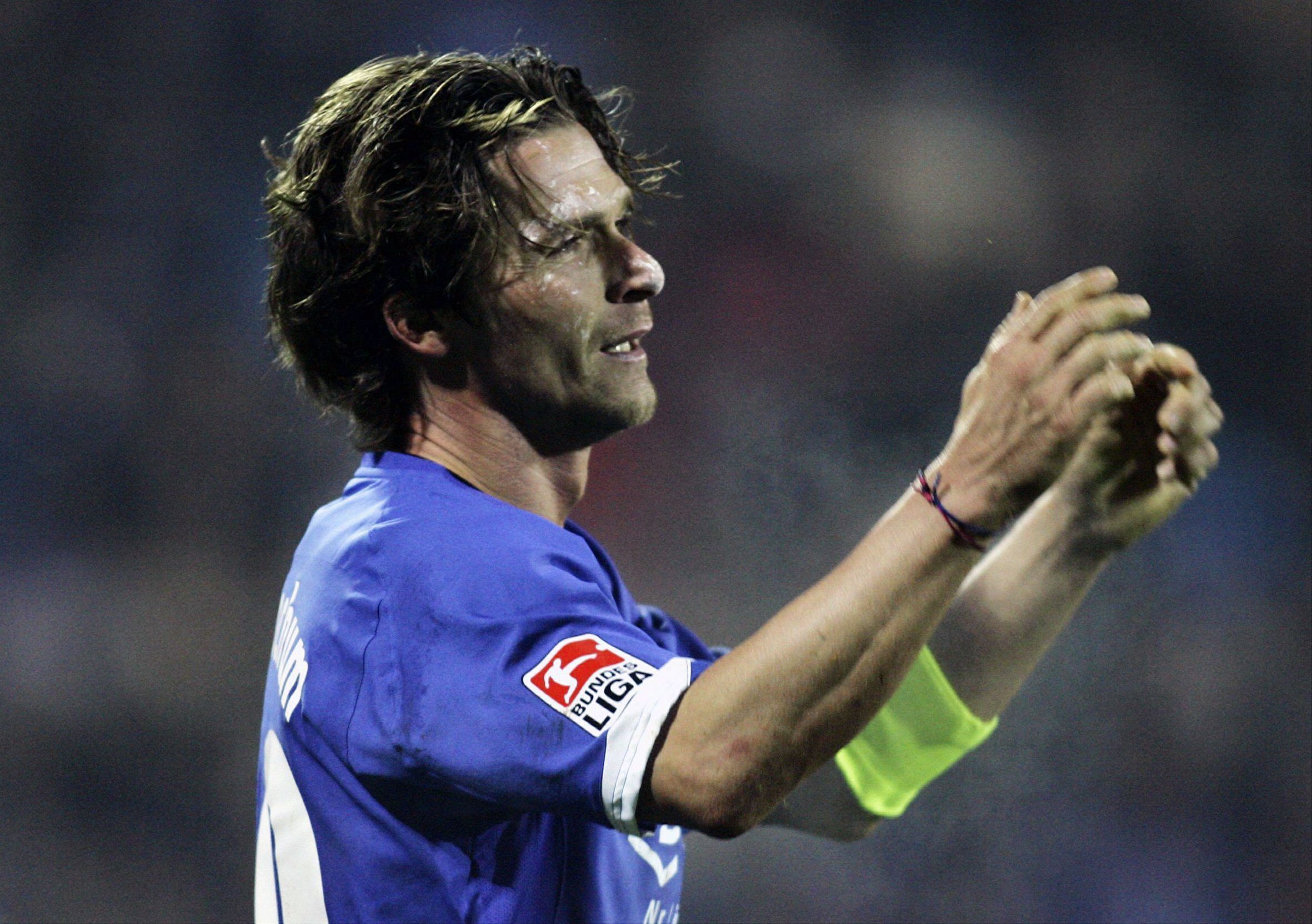 
                <strong>Dariusz Wosz</strong><br>
                17 Einsätze hatte Wosz für die deutsche Nationalmannschaft
              