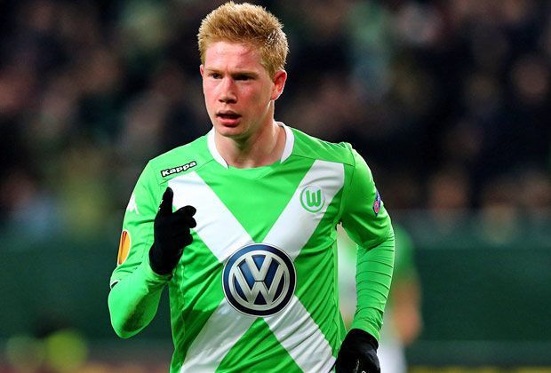 
                <strong>Mittelfeld - Kevin De Bruyne</strong><br>
                Verein: VfL Wolfsburg / Liga: Bundesliga
              