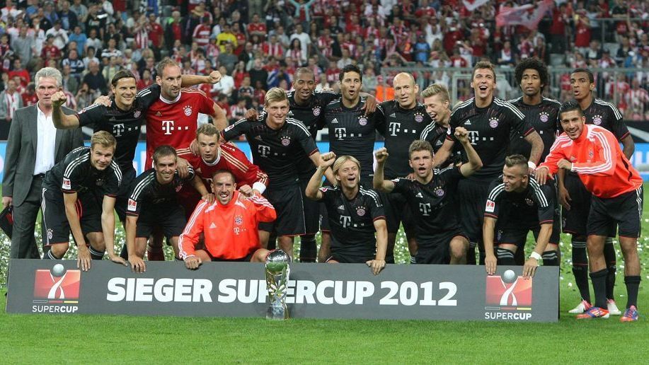 <strong>Zwei deutsche Supercup-Siege</strong><br>
                Dagegen hat Kroos den deutschen Supercup "nur" zweimal gewonnen. 2010 schlug er mit dem FC Bayern im Finale den FC Schalke 04 mit 2:0, zwei Jahre später bezwangen die Münchner ihren großen Rivalen Borussia Dortmund mit 2:1.
