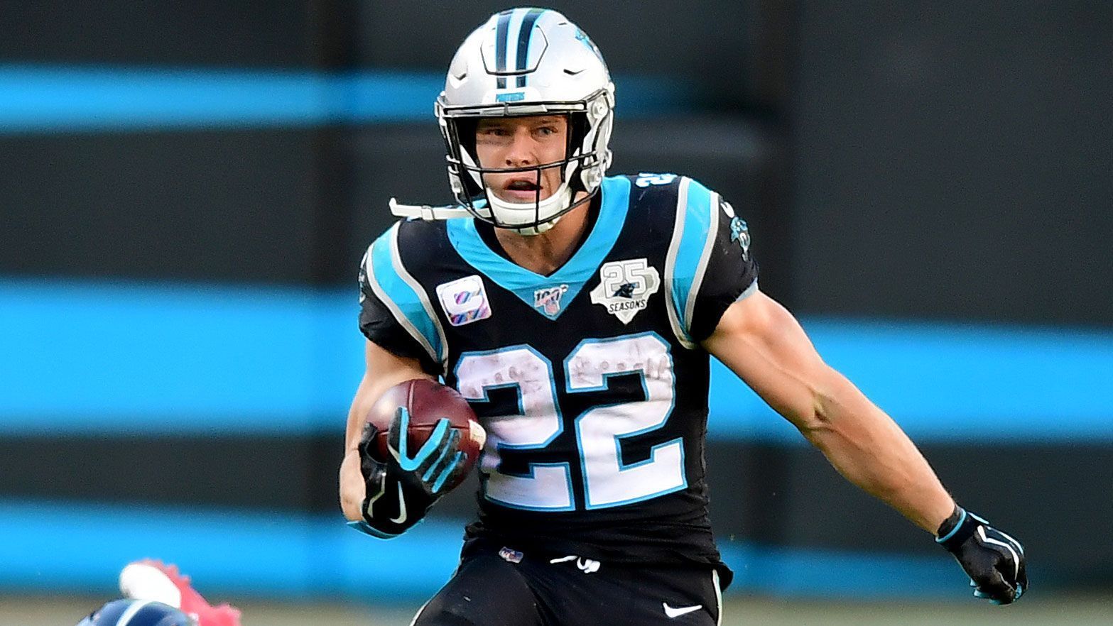 
                <strong>Runningback: Christian McCaffrey (Carolina Panthers)</strong><br>
                Auch die Carolina Panthers haben sich die Dienste ihres Star-Runningbacks etwas kosten lassen. McCaffrey verdient über die nächsten vier Jahre rund 64 Millionen US-Dollar. Das sind im Schnitt 16 Millionen US-Dollar pro Jahr.
              