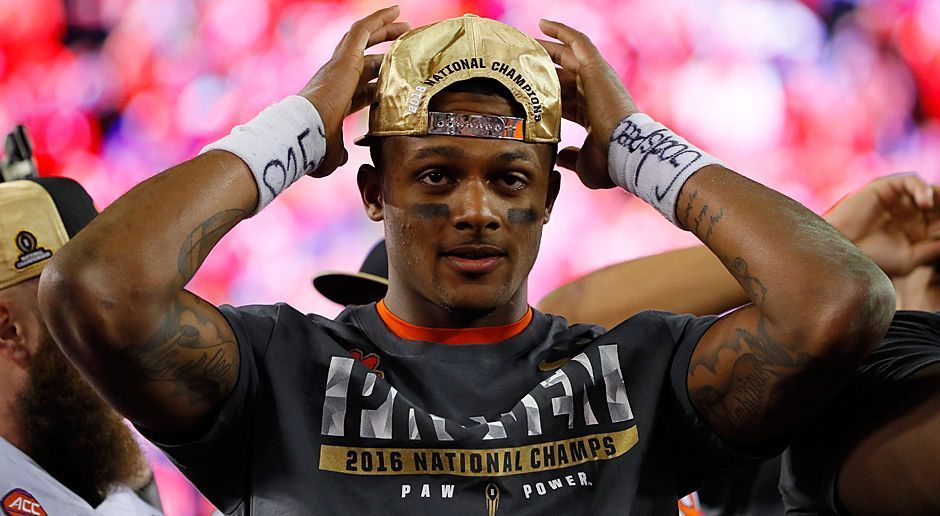 
                <strong>Deshaun Watson (Clemson Tigers, Quarterback)</strong><br>
                Deshaun Watson (Clemson Tigers, Quarterback)
              