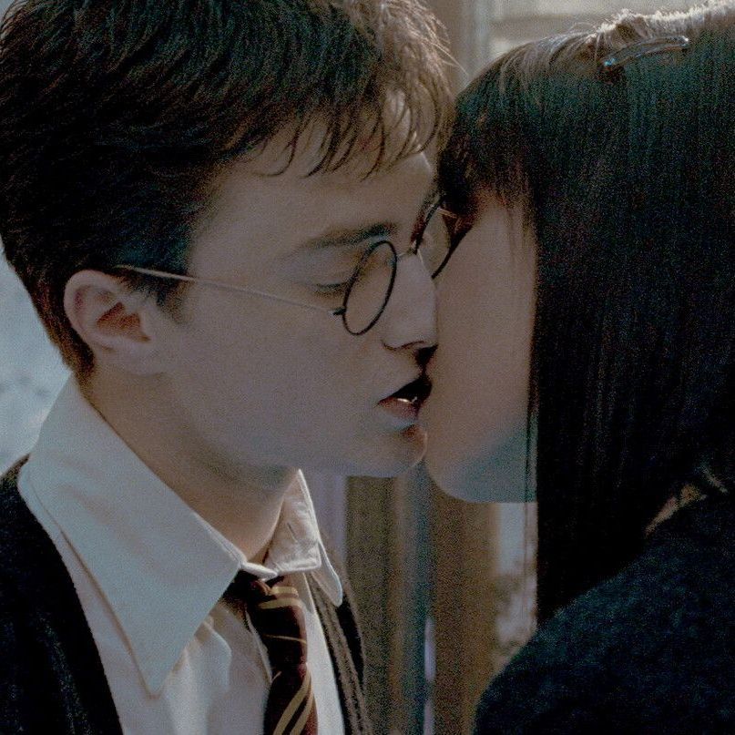 Und plötzlich findet Harry Mädchen interessant - besonders eine: Cho Chang. Für Daniel war diese Szene eine Herausforderung.