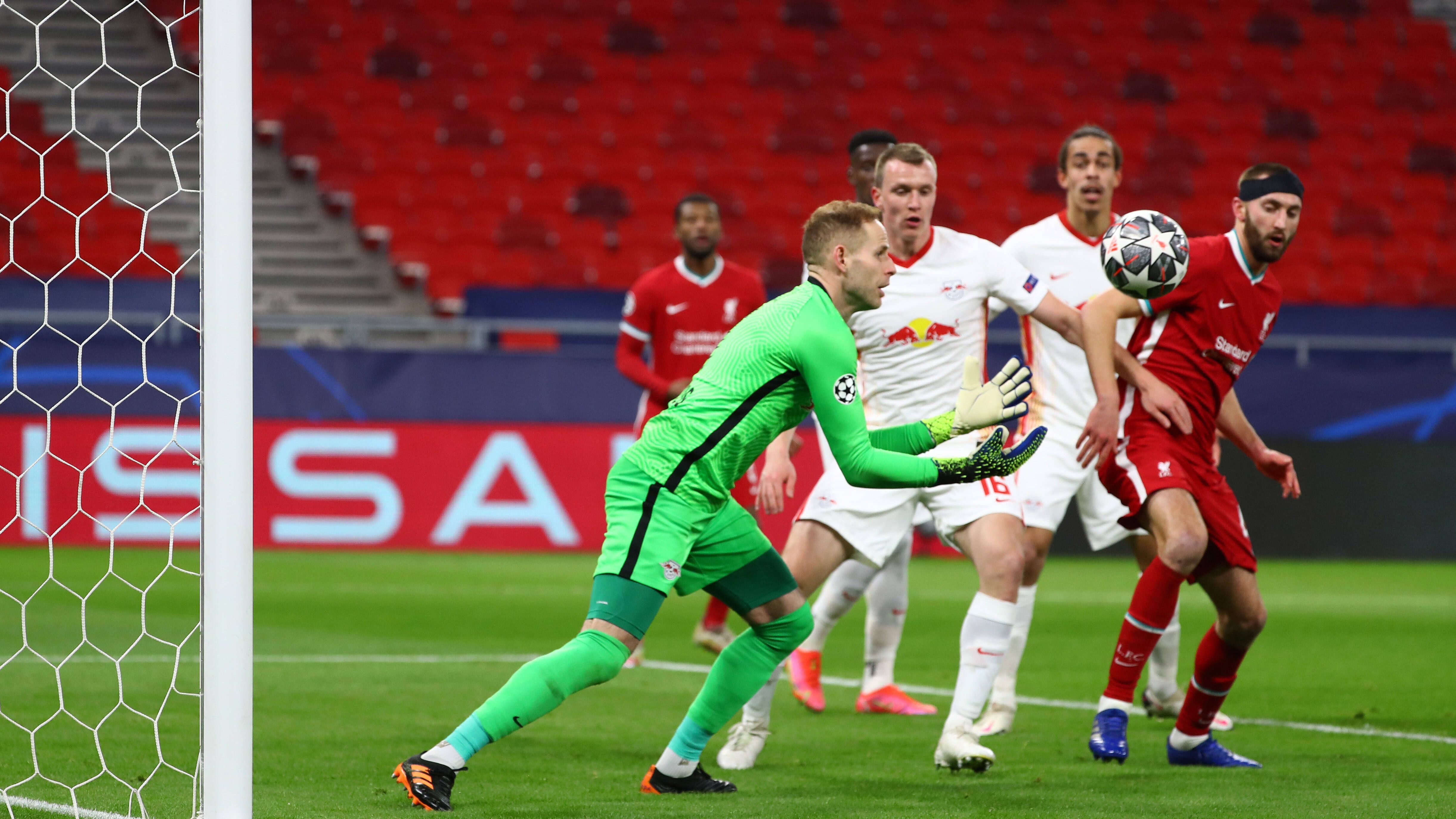 
                <strong>Peter Gulacsi</strong><br>
                Mal wieder ein ganz starker Auftritt, rettet RB gleich mehrmals mit klasse Reaktionen vor dem Rückstand. Bei den Gegentoren dann chancenlos. ran-Note: 2
              