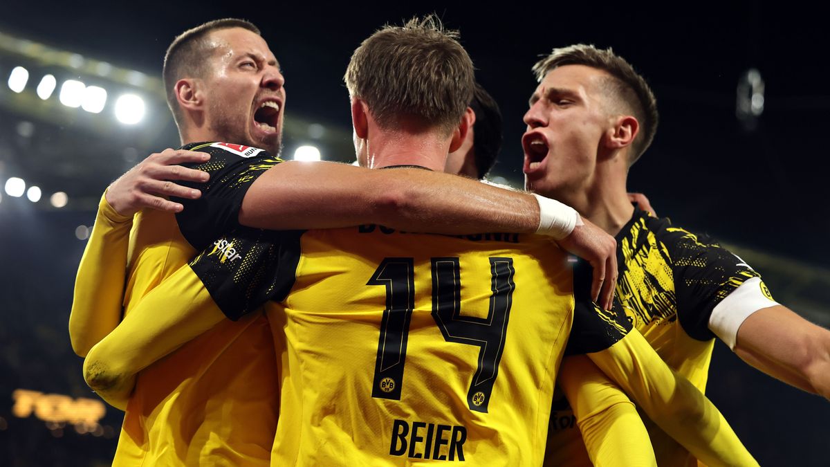 Borussia Dortmund v 1. FC Köln - Bundesliga