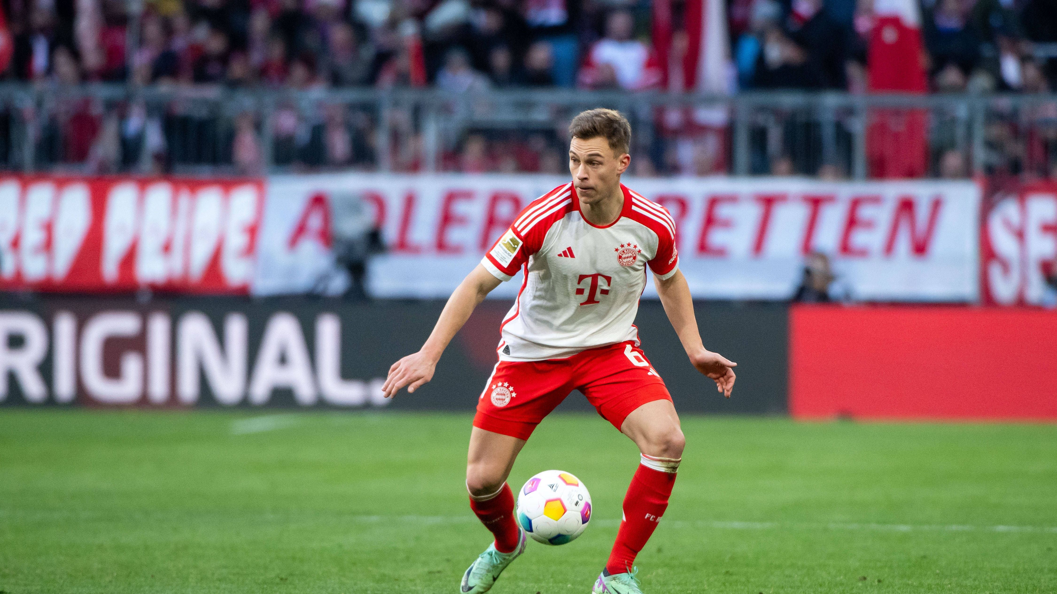 <strong>Joshua Kimmich</strong><br>Versucht weitgehend, den Raum vor der Viererkette abzusichern, was ihm aber nicht immer gelingt. Immer wenn Werder das Spiel schnell macht, kommt die FCB-Defensive ins Schwimmen. Vernichtendes Signal, dass Tuchel ihn schon nach 65 Minuten bei einem Rückstand vom Platz holt.<br><strong><em>ran</em>-Note: 5</strong>