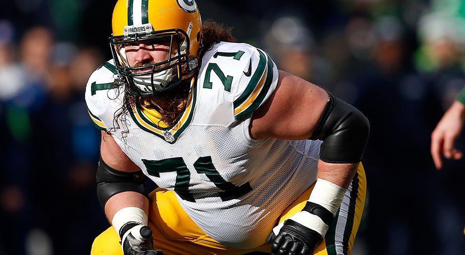 
                <strong>Josh Sitton (Green Bay Packers -> Chicago Bears)</strong><br>
                Die Bears sichern sich die Dienste des 30-jährigen All-Pro-Guards. Sitton wurde von den Packers  2008 gedraftet und spielte ab 2009 jedes Spiel als Starter. Der Super-Bowl-Champion wurde nun überraschend nicht für den finalen Kader in Green Bay nominiert. Die Chicago Bears versüßen Sitton die Enttäuschung mit einem Dreijahres-Vertrag über angeblich 21,75 Millionen Dollar und freuen sich über die Verstärkung in der O-Line.
              