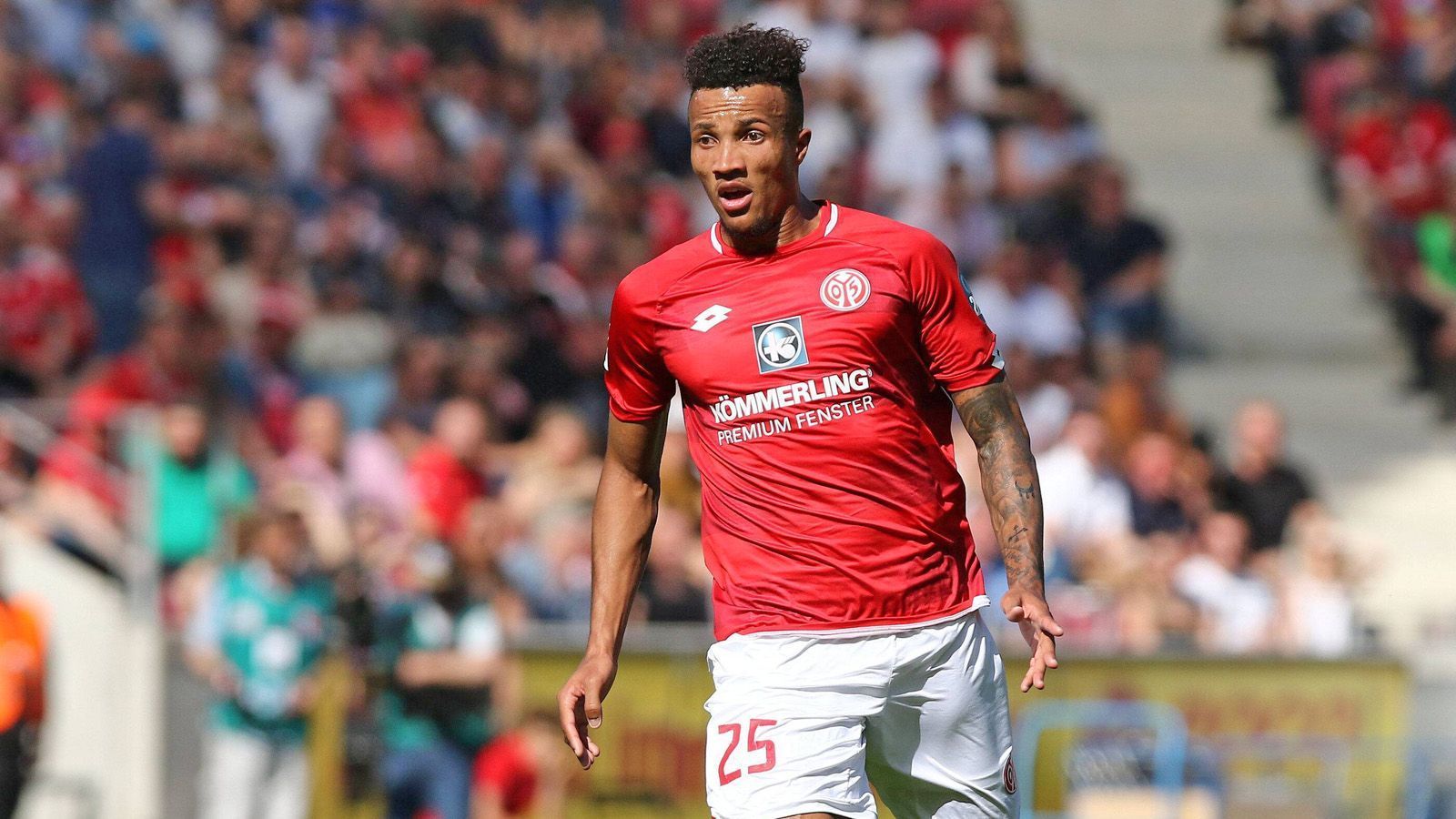 
                <strong>Jean-Philippe Gbamin (FSV Mainz 05)</strong><br>
                Nationalmannschaft: ElfenbeinküsteLänderspiele: 5 Länderspieltore: 0Position: defensives Mittelfeld
              