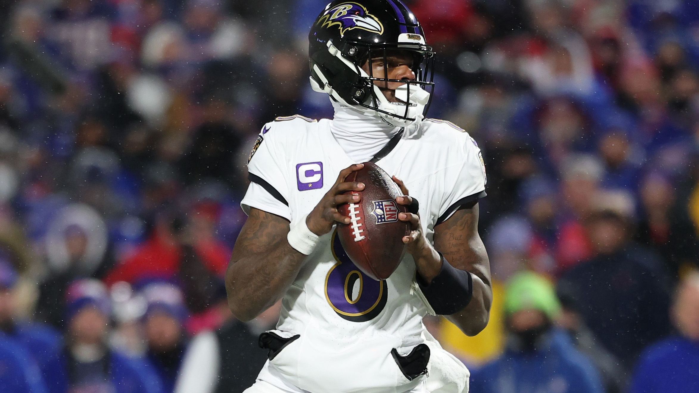 <strong>Baltimore Ravens: Lamar Jackson</strong><br>Noch ein No-Brainer, trotz Derrick Henry ist der Quarterback der unumstrittene Star in Baltimore.