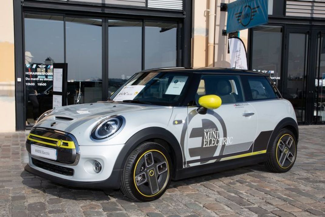Ein Cabrio-Elektroauto: Fahrspaß ohne Verdeck elektrisch genießen