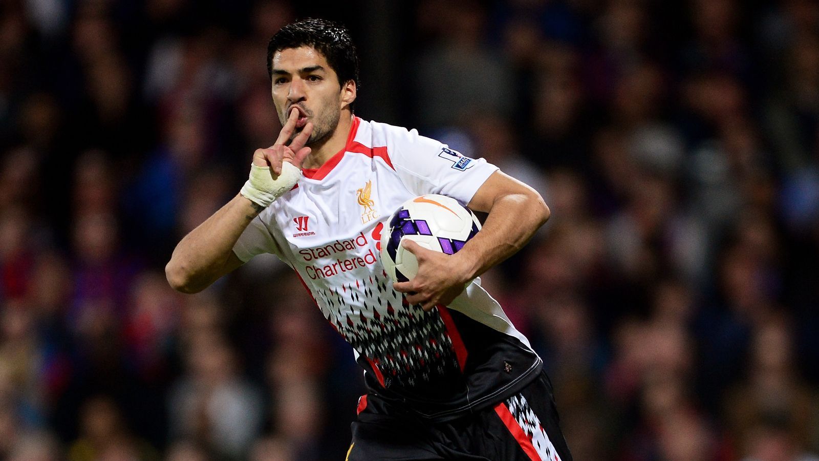 
                <strong>2014: Luis Suarez</strong><br>
                damaliger Verein: FC Liverpoolaktueller Verein: FC BarcelonaPosition: Stürmer
              