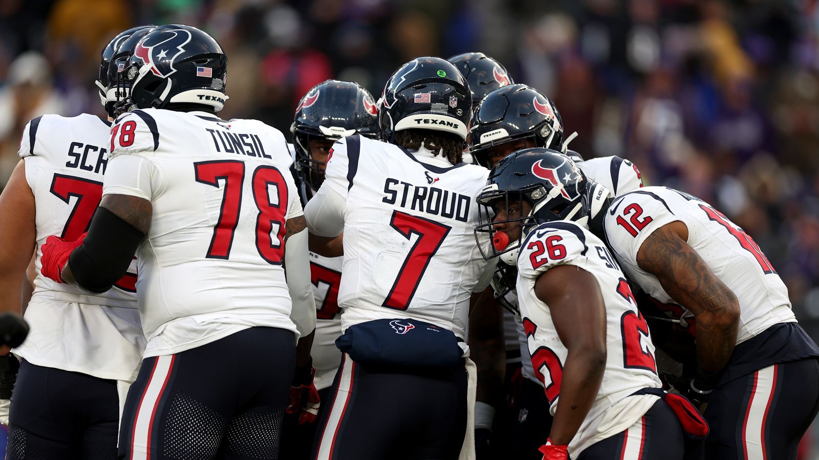 <strong>Verlierer: Offensive Line der Texans</strong><br>Ja, die Ravens-Defense ist brutal. Aber die O-Line von Houston hat ihren Quarerback C.J. Stroud nicht nur in direkten Duellen mit der gegnerischen D-Line im Stich gelassen, sondern vor allem auch mit ihrer Disziplin. Sämtliche "False Starts" und daraus resultierende Flaggen machten es dem Underdog nahezu unmöglich, mit dem Favoriten mitzuhalten.