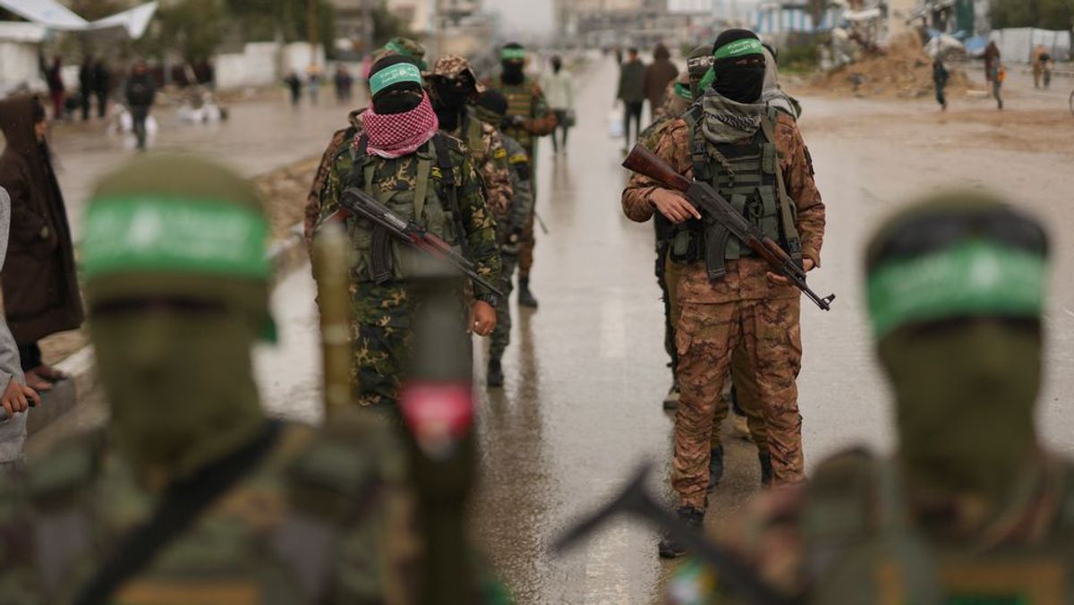 Mitglieder der Terrororganisation Hamas (Bild): Sie stufen Israels Pläne als Verhandlungshindernis ein.