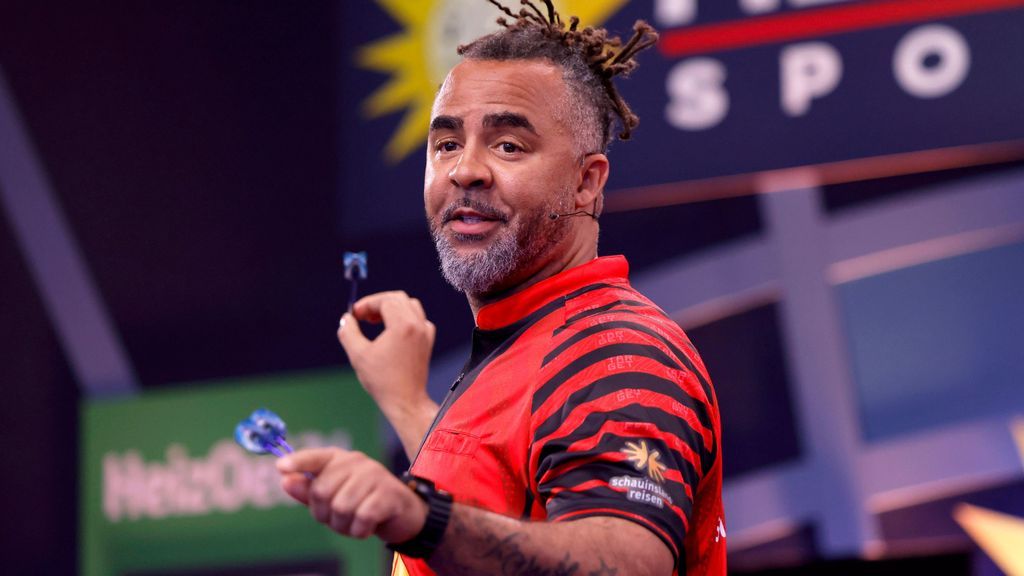 Patrick Owomoyela gewinnt "Promi-Darts-WM 2025"
