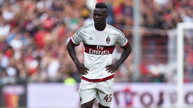 
                <strong>Mario Balotelli</strong><br>
                Mario Balotelli: Ex-Liverpool-Trainer Brendan Rodgers verlieh den 25-Jährigen im August an den AC Mailand. Nun soll der aktuelle Trainer Klopp Balotelli frühzeitig an die Anfield Road zurückholen wollen. Der Stürmer hat seine Krise augenscheinlich überwunden und trifft wieder. Allerdings ist er eigentlich bis Ende der Saison an die Italiener ausgeliehen. (Quelle: Daily Star) 
              