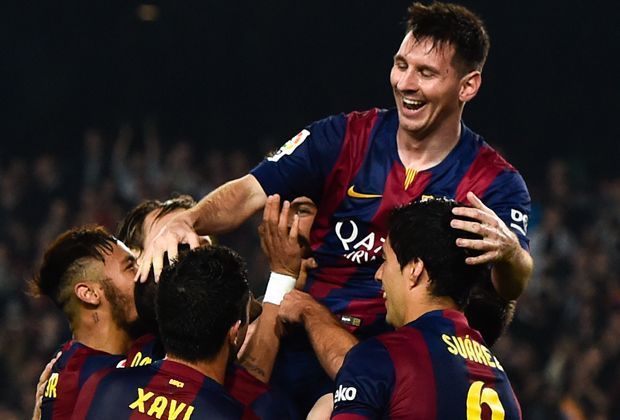 
                <strong>Platz 4: Lionel Messi (FC Barcelona)</strong><br>
                Selbst wenn er im abgelaufenen Jahr nicht an seine beste Saison herankam: Lionel Messi ist und bleibt eine Tormaschine. Der Superstar des FC Barcelona erzielte 2014 in 66 Pflichtspielen insgesamt 58 Treffer. Das macht einen Schnitt von 0,87 Tore pro Partie.
              