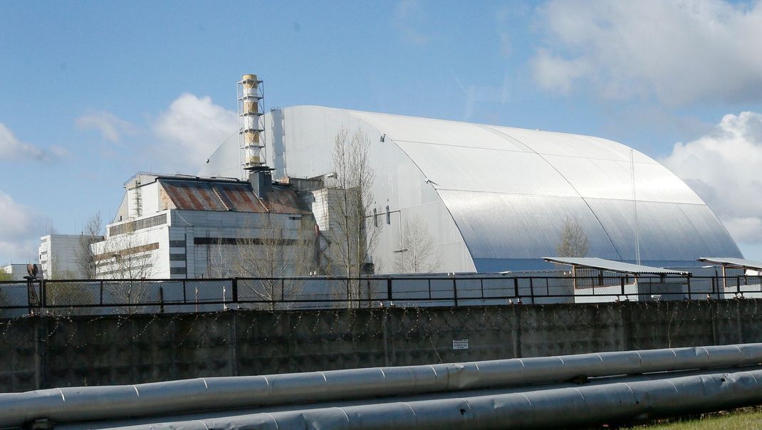 Der Schutzschild um das AKW Tschernobyl soll in der Nacht von einer russischen Drohne getroffen worden sein (Archivbild)