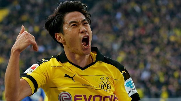 
                <strong>Shinji Kagawa</strong><br>
                Shinji Kagawa: Kam eigentlich über die Mitte, wechselte aber auch häufiger auf die linke Seite und versuchte das Spiel von dort anzukurbeln. Traf in der 30. Minute in der Manier eines Kopfballungeheuers. ran-Note: 2.
              