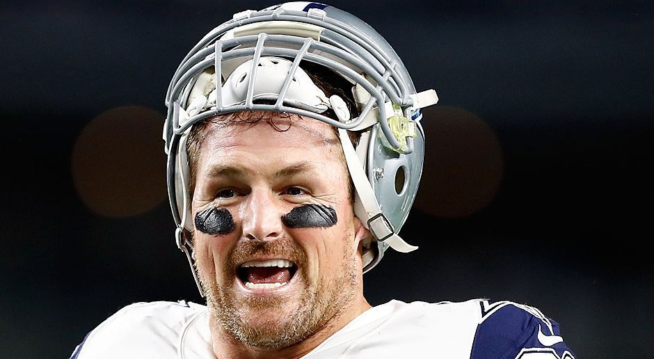 
                <strong>Weiter, immer weiter!</strong><br>
                Jason Witten hat noch jede Menge Lust auf Football! Der Tight End der Dallas Cowboys ist bereits seit 15 Jahren in der NFL, möchte aber noch einige dranhängen. "Hoffentlich kann ich spielen, bis ich 40 bin", ließ der 35-Jährige vor dem Trainingsauftakt verlauten. Damit hätte er alle Chancen, in die Top 10 der ältesten NFL-Haudegen einzuziehen. ran.de zeigt euch die aktuellen Evergreens vor der Saison 2018.
              