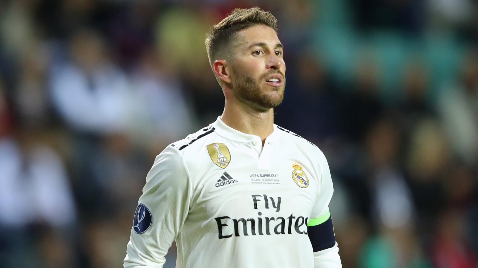 
                <strong>Platz 10: Sergio Ramos (Real Madrid)</strong><br>
                12 Punkte
              