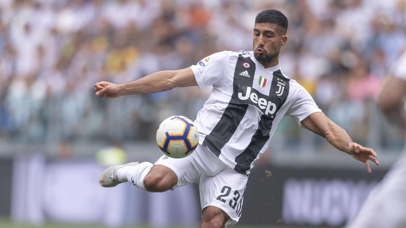 
                <strong>Emre Can (Juventus Turin)</strong><br>
                Sieben Minuten durfte Emre Can mit dem FC Liverpool im Champions-League-Finale 2018 mitmischen. Danach wechselte er mit der Erfahrung von 35 Europapokal-Spielen zu Juventus Turin. In der Gruppe H steht erst das Auswärtsspiel beim FC Valencia auf dem Programm, dem die Aufgaben gegen Young Boys Bern und Manchester United folgen.
              