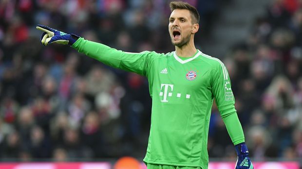 
                <strong>Sven Ulreich (FC Bayern München)</strong><br>
                Als Nummer 3 würde ich auf jeden Fall Bayerns Aufsteiger Sven Ulreich die Chance geben, Teil des deutschen WM-Kaders zu sein. Nach anfänglichen Problemen, hat der einstige Stuttgarter den verletzten Manuel Neuer großartig vertreten - Fehler in Madrid hin oder her. Genau deshalb sollte auch kein Weg an Ulreich vorbei führen, zumal Hauptkonkurrent Kevin Trapp in Paris die ganze Saison sowieso nur die Nummer 2 war. 
              