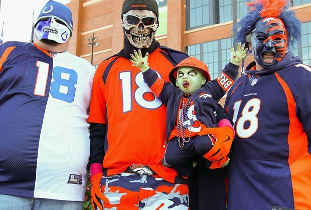 
                <strong>Crazy,loco, NFL!</strong><br>
                Familienausflug! Die NFL verbindet. Und sorgt dafür, dass sich so manche Fans von einer ganz anderen Seite zeigen. Beeindruckend dargestellt von diesen Peyton-Manning-Fans
              