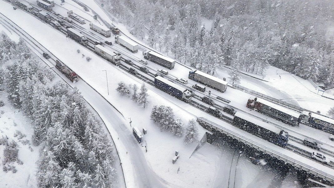 Brenner-Autobahn nach Italien komplett gesperrt